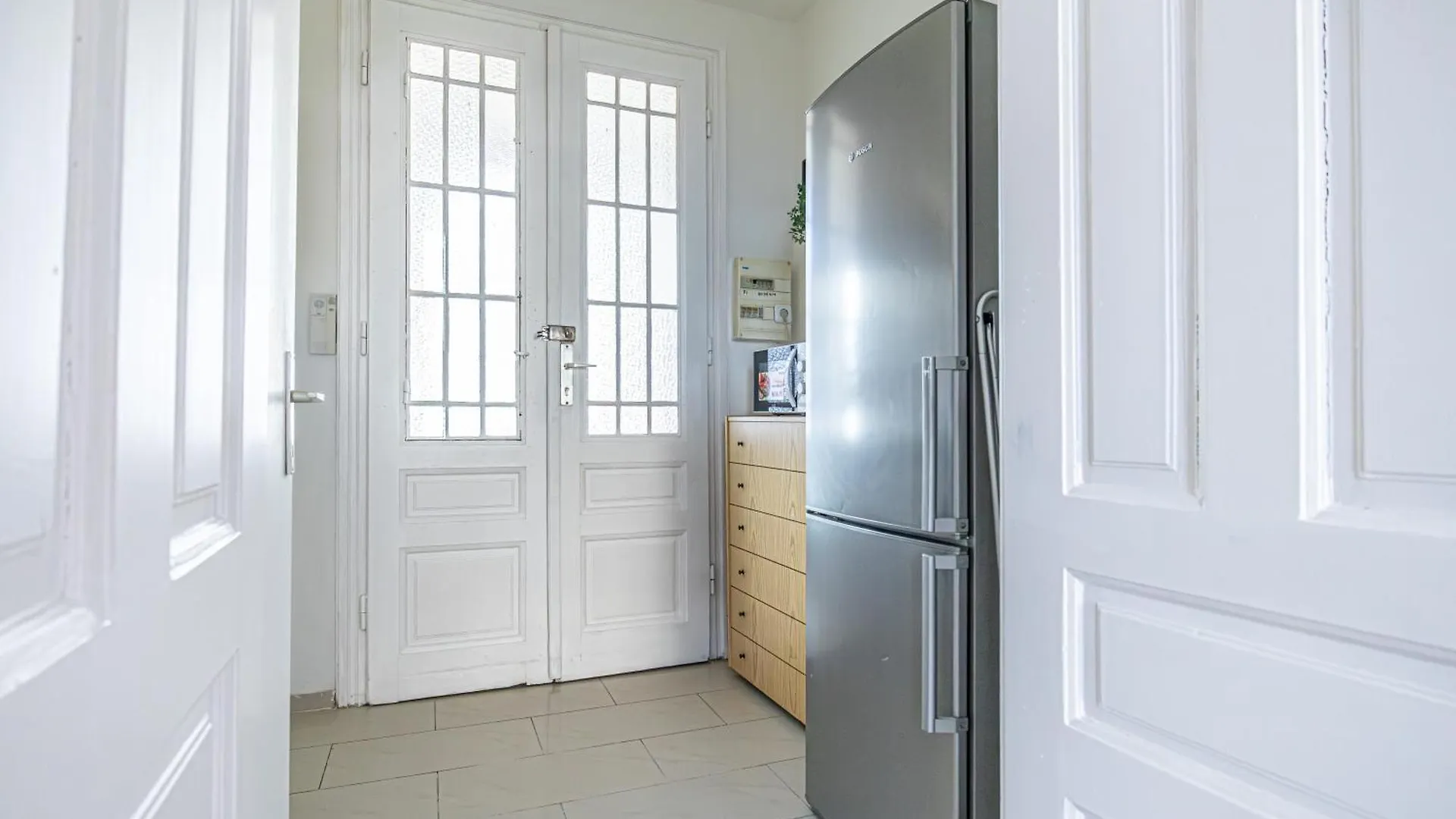 Апартаменты Comfortable & Amazing 2 Bedroom Hideaway W Local Flair Вена Австрия