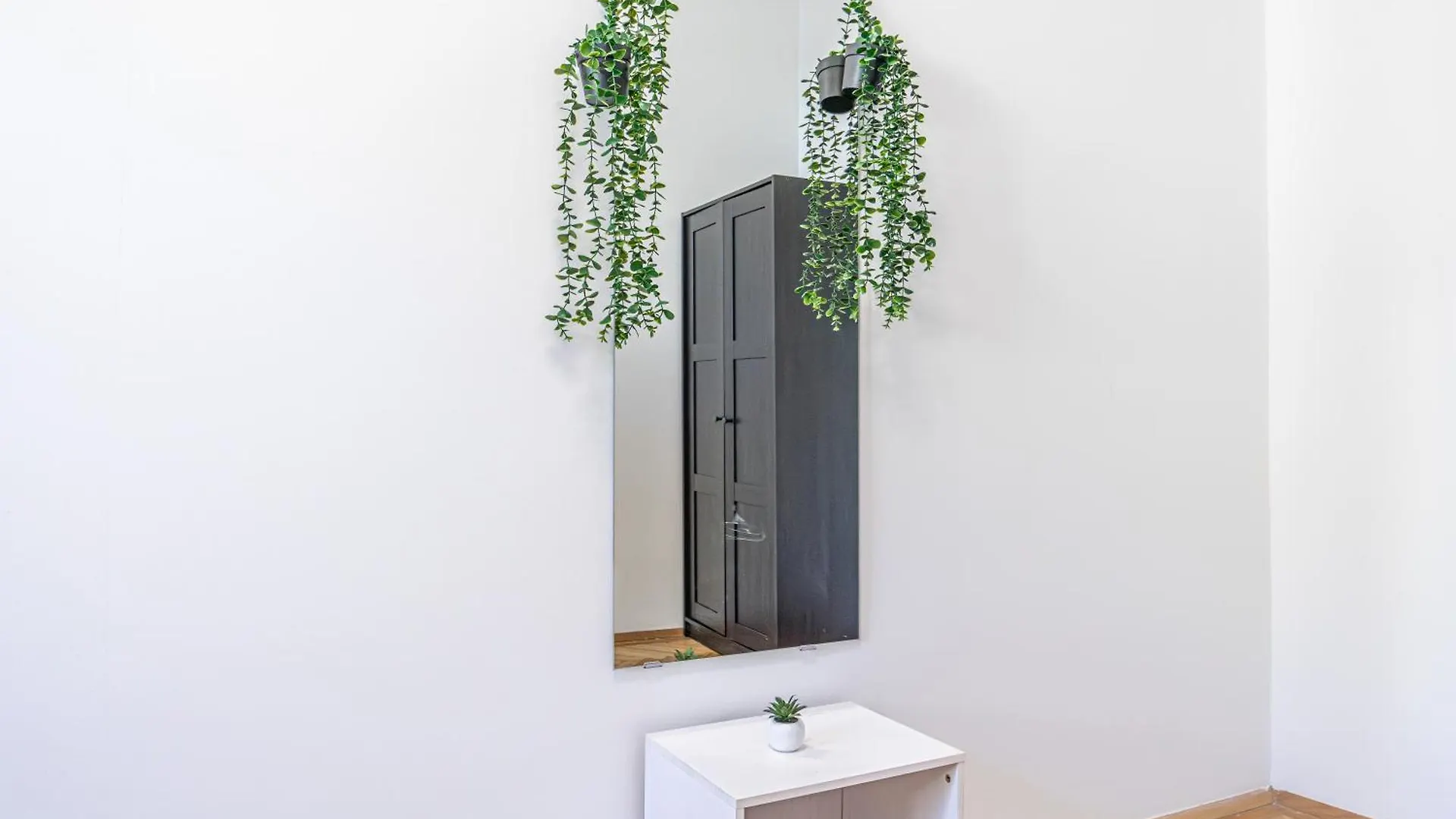 Comfortable & Amazing 2 Bedroom Hideaway W Local Flair Вена 0*,